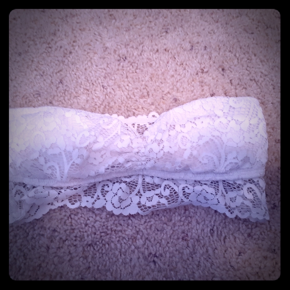 Strapless bralette